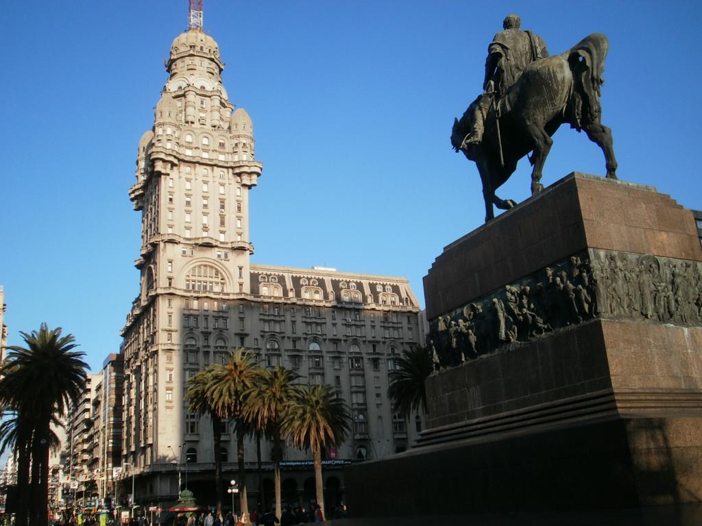 New Arapey Hotel Montevideo Esterno foto